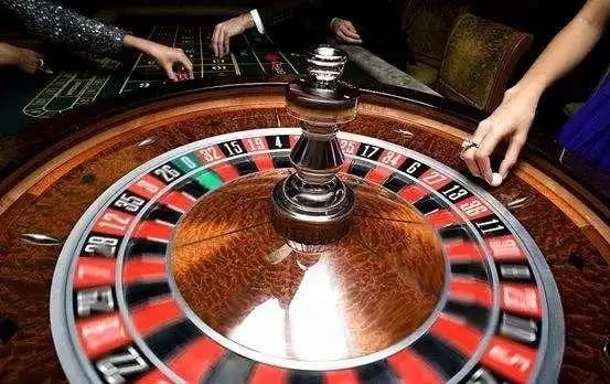 Pengguna Indonesia mengakses live chat bonanza555 dari smartphone Android untuk bantuan deposit
